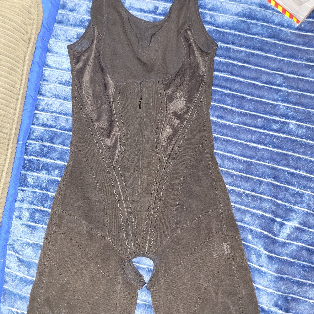 Black Shapewear Bodysuit - Picture 5 of 5